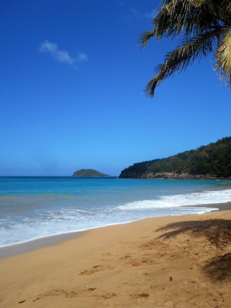 plage-perle-deshaies-guadeloupe-01